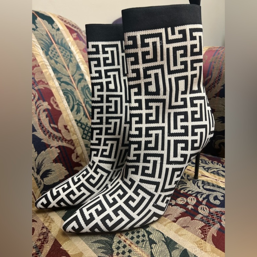 Heeled boots